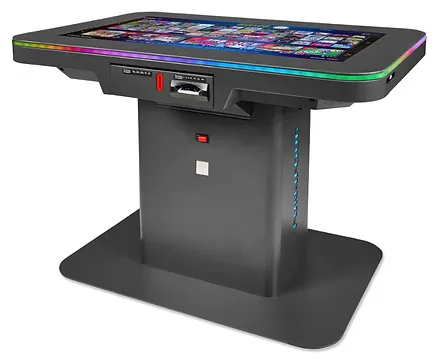 Fun4Four 43" digitalt spillebord set fra siden og viser hvor man kan betale for spillene med sit kreditkort.
